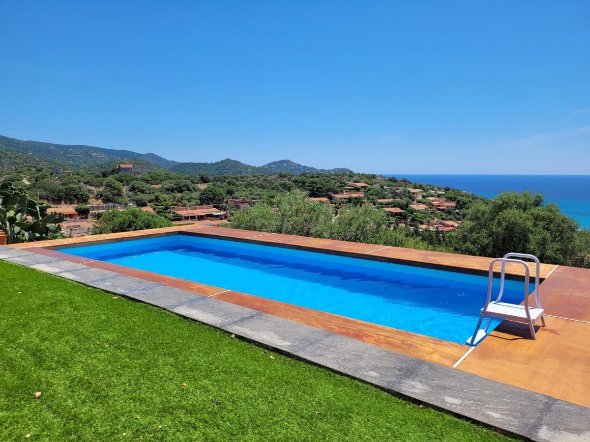Villetta Con Piscina Panoramica Belvedere Mari Pintau Geremeas Exterior photo