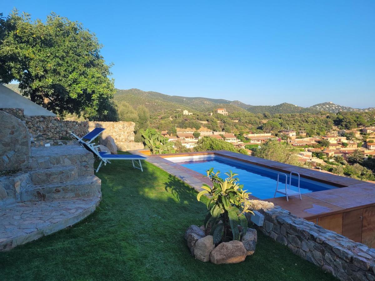 Villetta Con Piscina Panoramica Belvedere Mari Pintau Geremeas Exterior photo