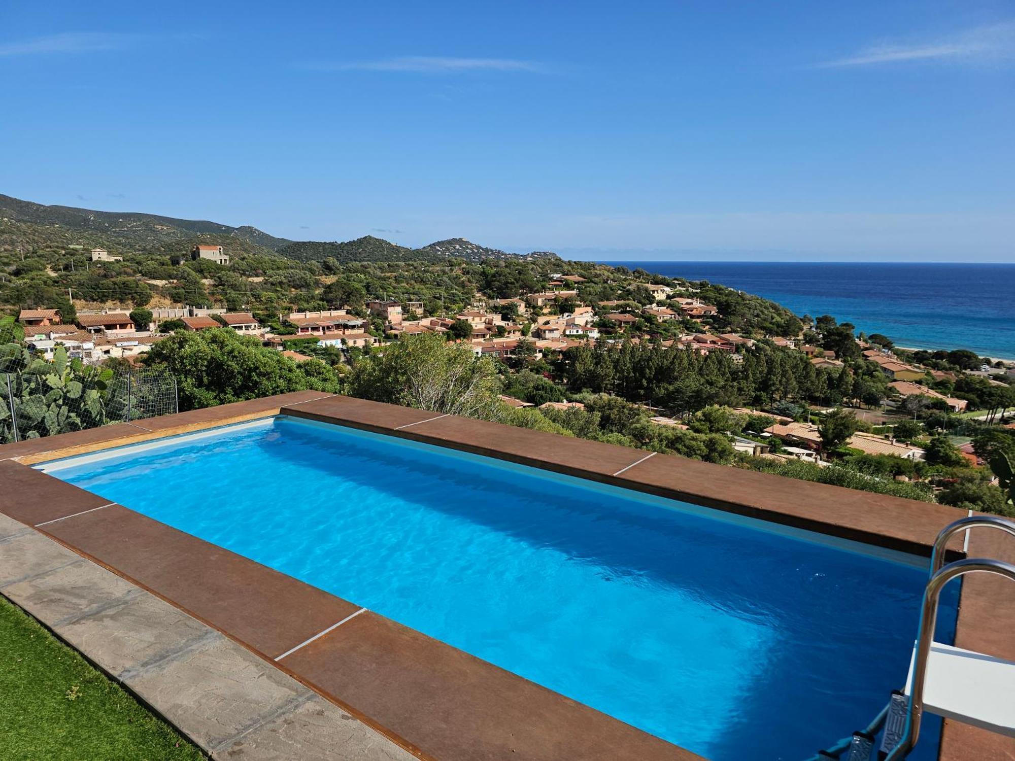 Villetta Con Piscina Panoramica Belvedere Mari Pintau Geremeas Exterior photo